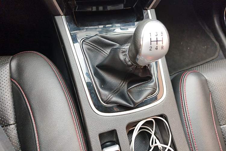 Used Leopaard CS10 2017 1.5T Manual Prestige Model Gear Lever