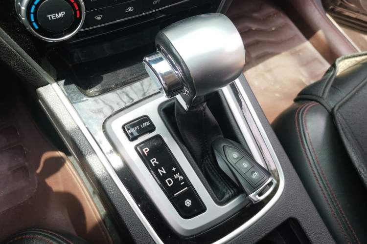 Used Leopaard CS10 2017 1.5T CVT Luxury Model Gear Lever