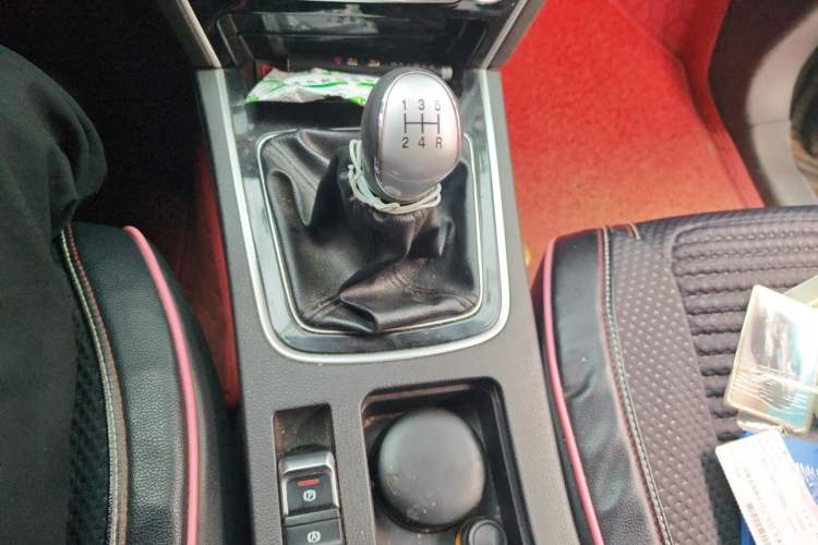 Used Leopaard CS10 2017 1.5T Manual Elite Version Gear Lever