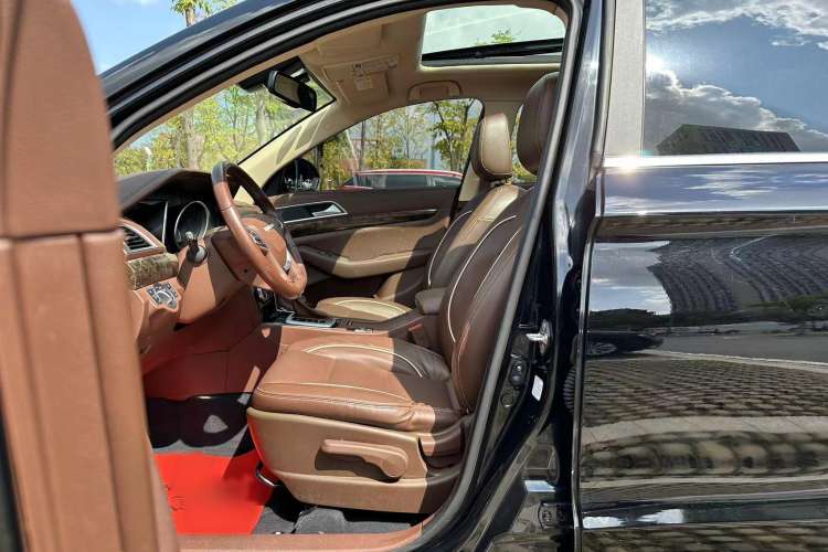 Used Leopaard CS10 2017 2.0T Automatic Luxury Model Interior 1