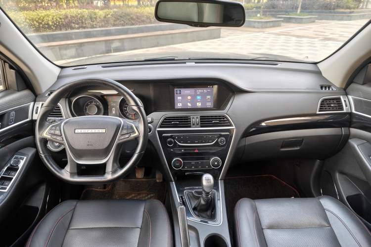 Used Leopaard CS10 2017 2.0T Manual Excellence Edition Interior 1