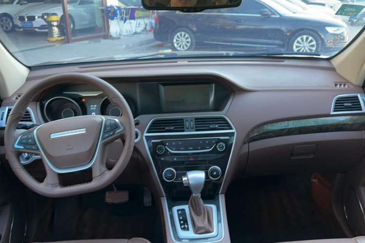 Used Leopaard CS10 2017 2.0T Automatic Luxury Model Interior 10