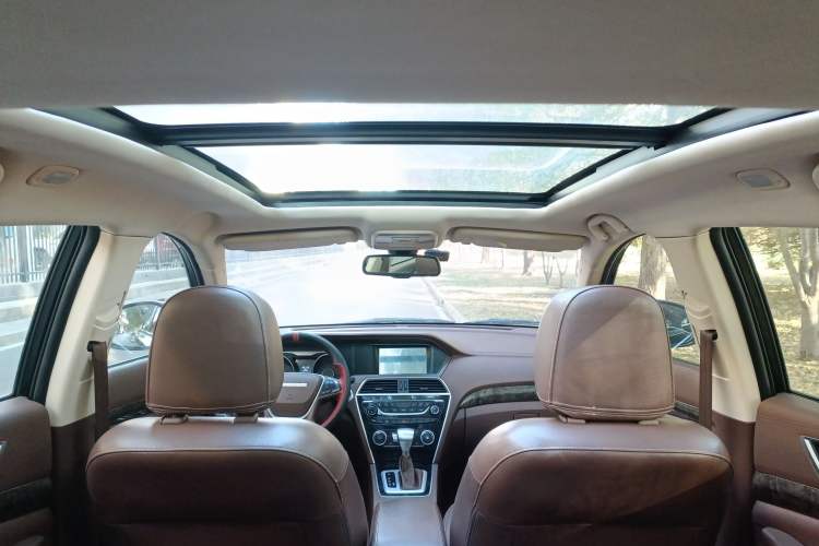 Used Leopaard CS10 2017 2.0T Automatic Luxury Model Interior 4