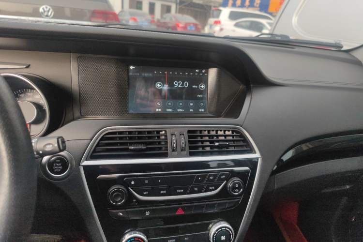 Used Leopaard CS10 2017 2.0T Automatic Luxury Model Interior 4