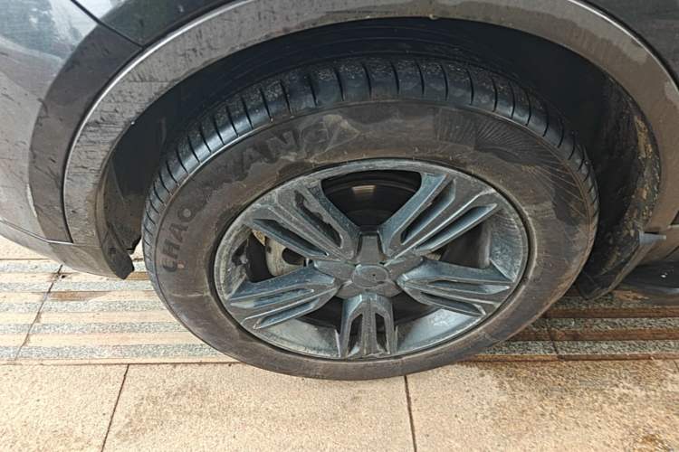 Used Leopaard CS10 2017 1.5T Manual Elite Version Left Front Wheel Hub