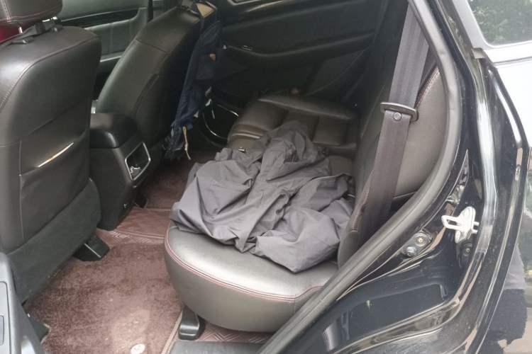 Used Leopaard CS10 2017 2.0T Manual Fashion Edition Left Rear Seat
