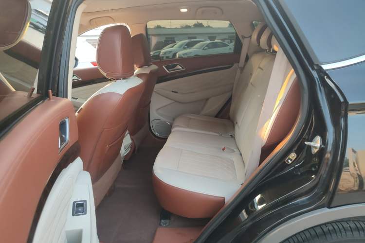 Used Leopaard CS10 2017 2.0T Automatic Luxury Edition Left Rear Seat