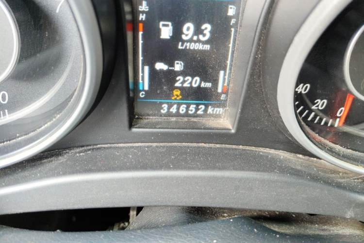 Used Leopaard CS10 2017 2.0T Automatic Luxury Edition Odometer Close Up