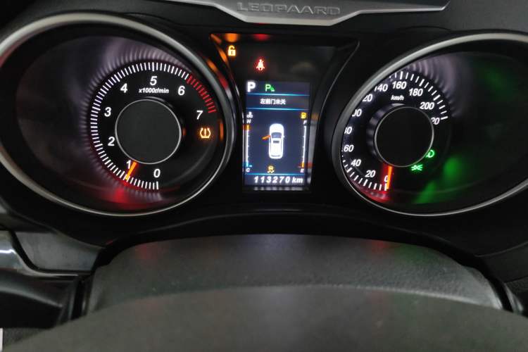 Used Leopaard CS10 2017 2.0T Automatic Luxury Model Odometer Close Up