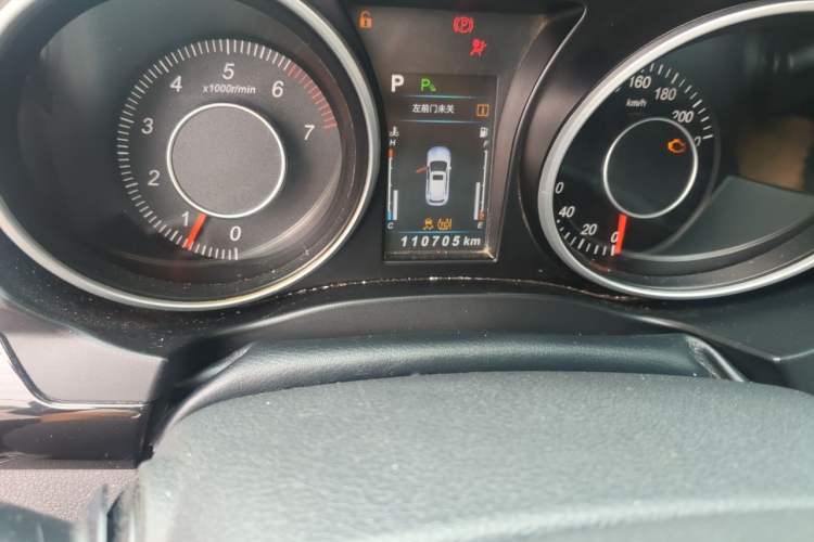 Used Leopaard CS10 2017 2.0T Automatic Luxury Edition Odometer Close Up