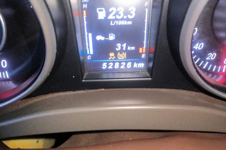 Used Leopaard CS10 2017 2.0T Automatic Urban Version Odometer Close Up