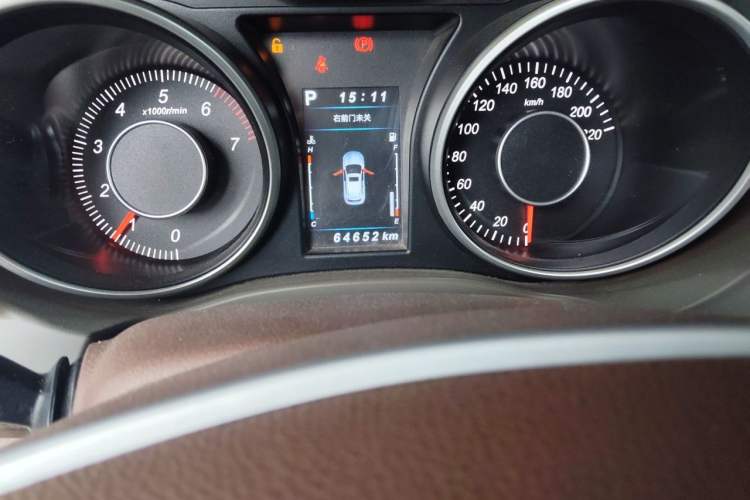 Used Leopaard CS10 2017 2.0T Automatic Urban Version Odometer Close Up