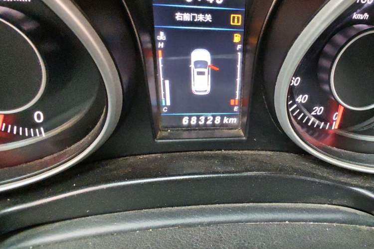 Used Leopaard CS10 2017 1.5T Manual Elite Version Odometer Close Up