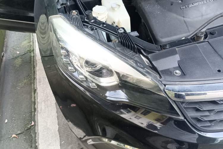 Used Leopaard CS10 2017 2.0T Manual Fashion Edition Right Front Headlight