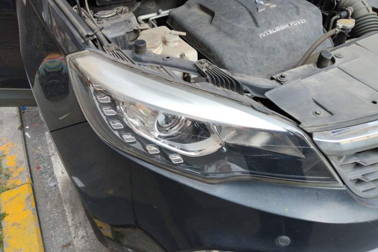 Used Leopaard CS10 2017 2.0T Manual Fashion Edition Right Front Headlight