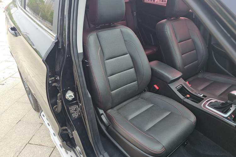 Used Leopaard CS10 2017 2.0T Automatic Urban Version Right Front Seat