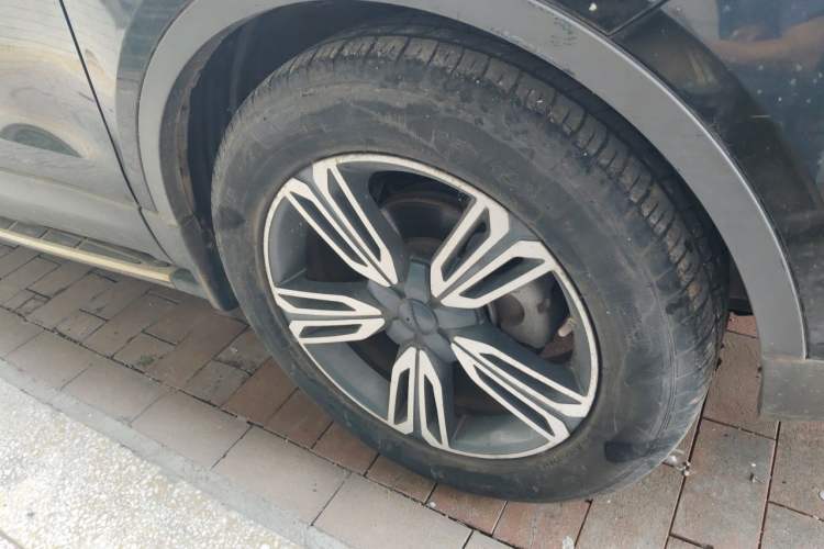 Used Leopaard CS10 2017 2.0T Automatic Luxury Edition Right Front Wheel Hub