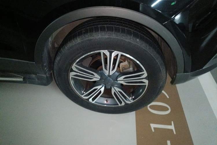 Used Leopaard CS10 2017 2.0T Automatic Luxury Model Right Front Wheel Hub