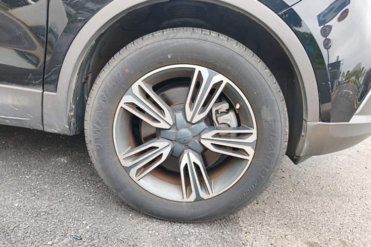 Used Leopaard CS10 2017 1.5T Manual Prestige Model Right Front Wheel Hub
