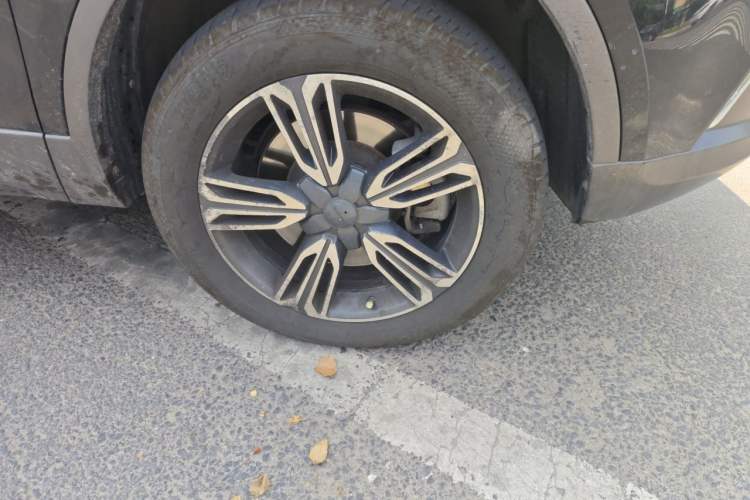 Used Leopaard CS10 2017 1.5T CVT Luxury Model Right Front Wheel Hub