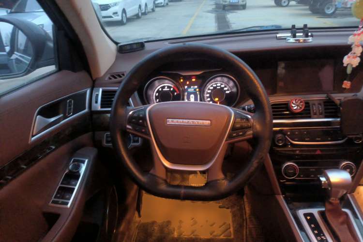 Used Leopaard CS10 2017 2.0T Automatic Urban Version Steering Wheel