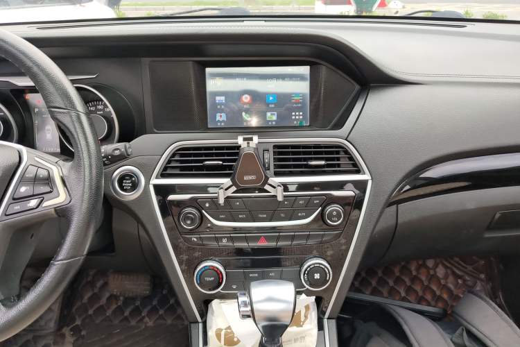 Used Leopaard CS10 2017 2.0T Automatic Luxury Model Audio And AC Panel