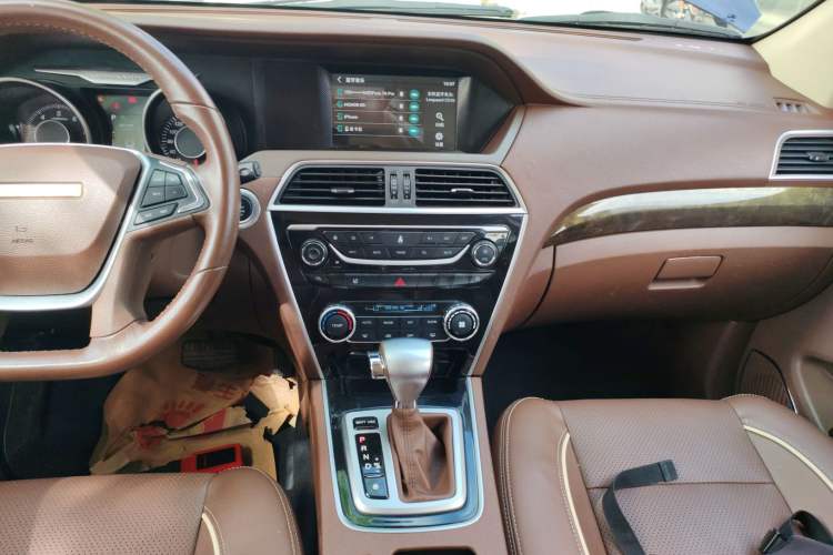 Used Leopaard CS10 2017 1.5T CVT Luxury Model Audio And AC Panel
