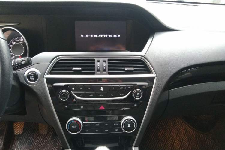 Used Leopaard CS10 2017 1.5T Manual Prestige Model Audio And AC Panel