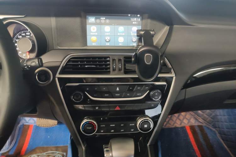Used Leopaard CS10 2017 1.5T CVT Luxury Model Audio And AC Panel