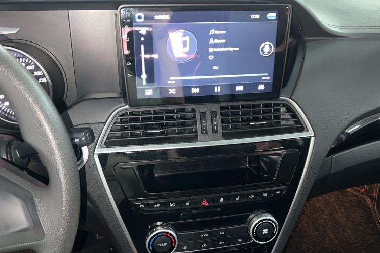 Used Leopaard CS10 2017 1.5T CVT Elite Model Audio And AC Panel