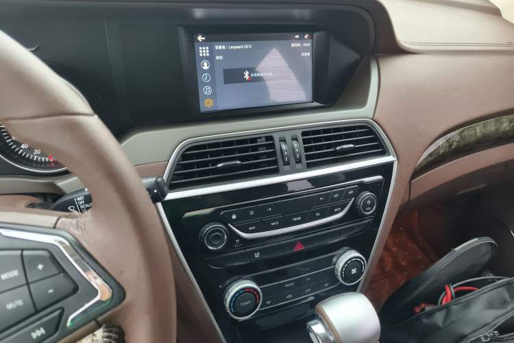 Used Leopaard CS10 2017 2.0T Automatic Urban Version Audio And AC Panel