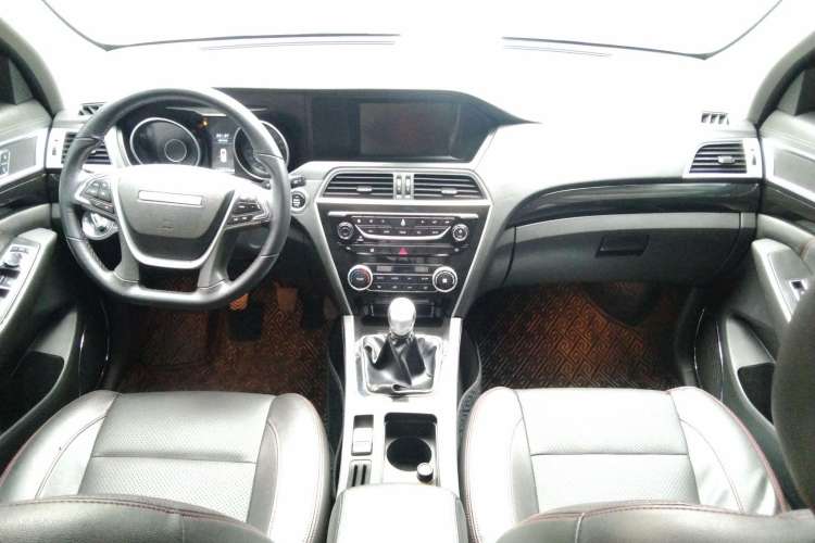 Used Leopaard CS10 2017 1.5T Manual Prestige Model Center Console