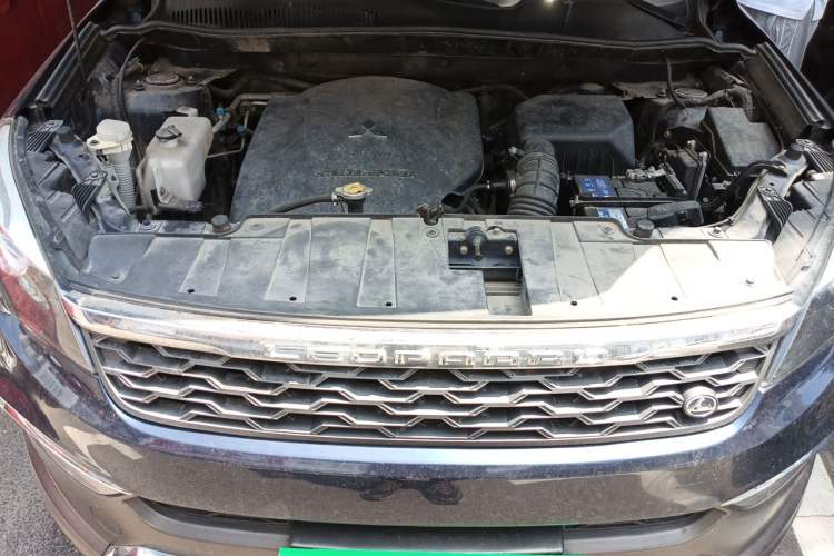 Used Leopaard CS10 2017 2.0T Manual Excellence Edition Engine Bay