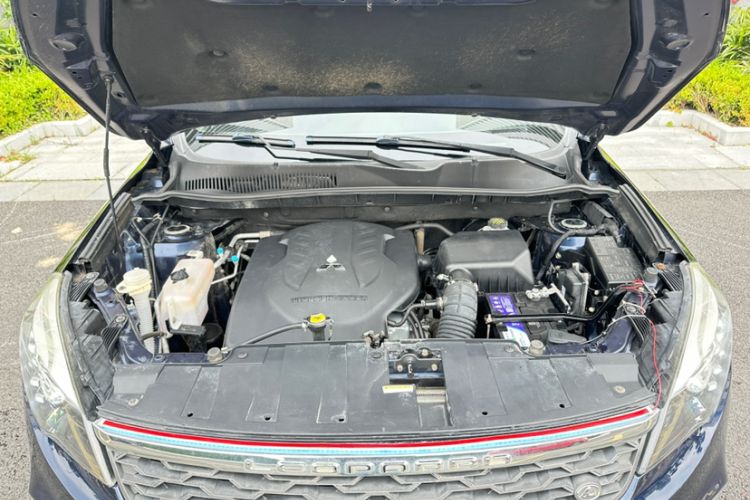 Used Leopaard CS10 2017 2.0T Manual Excellence Edition Engine Bay