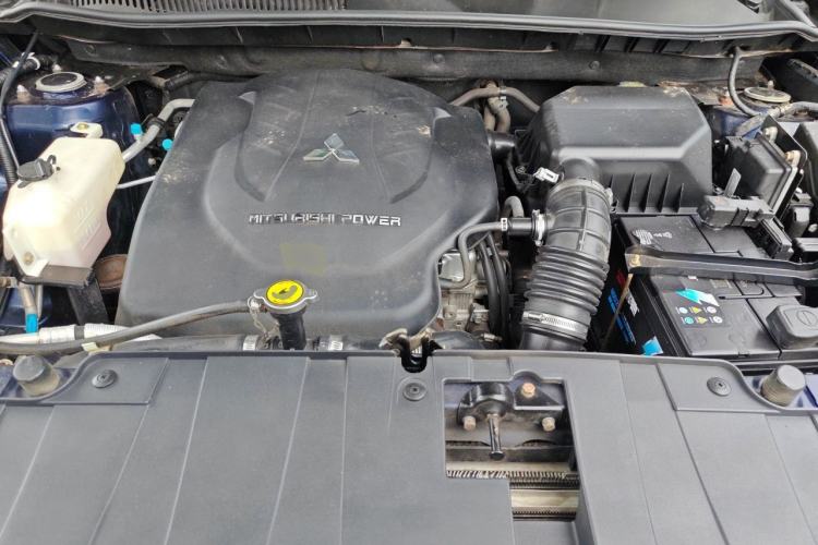 Used Leopaard CS10 2017 2.0T Automatic Urban Version Engine Bay
