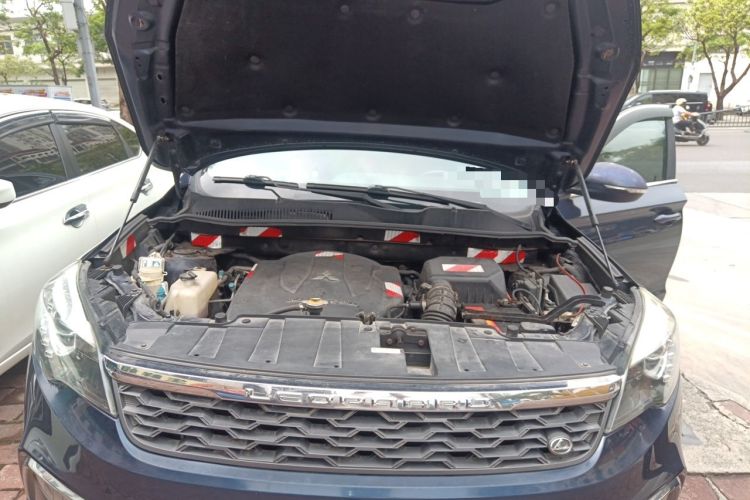 Used Leopaard CS10 2017 2.0T Automatic Urban Version Engine Bay