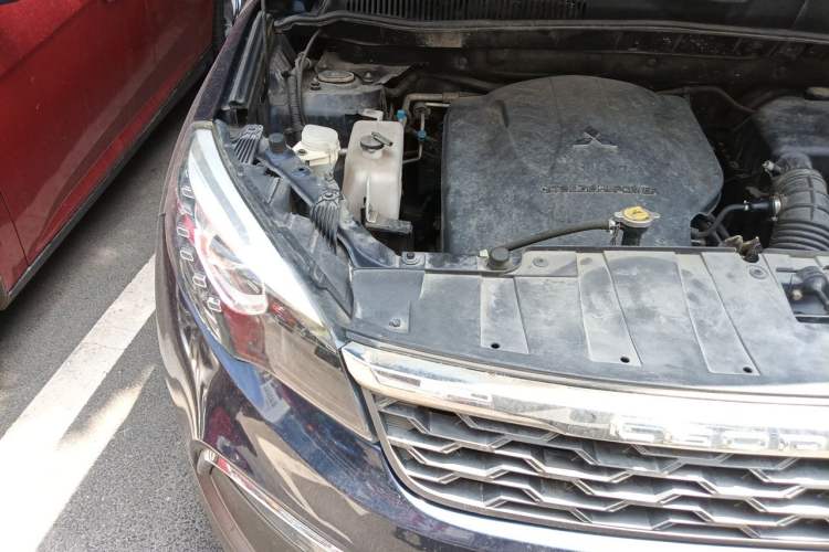 Used Leopaard CS10 2017 2.0T Manual Excellence Edition Engine Bay Right