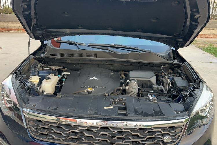 Used Leopaard CS10 2017 2.0T Automatic Urban Version Engine Bay