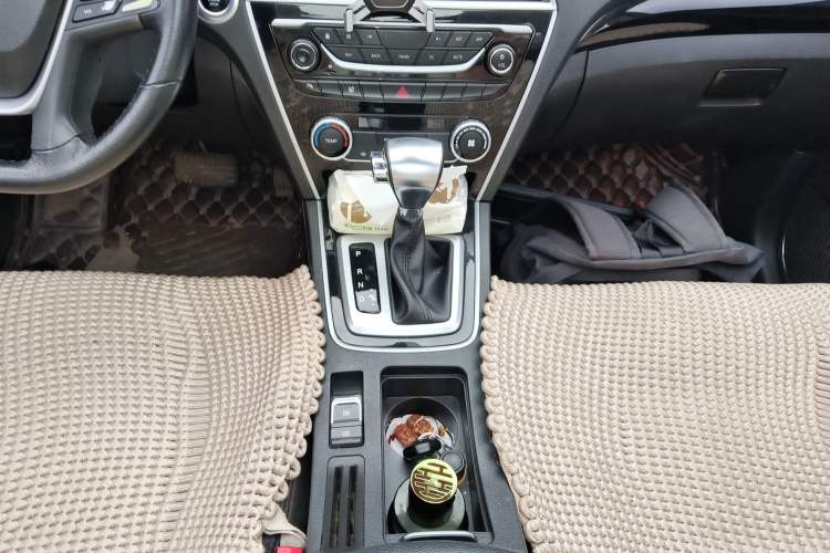 Used Leopaard CS10 2017 2.0T Automatic Luxury Model Gear Lever