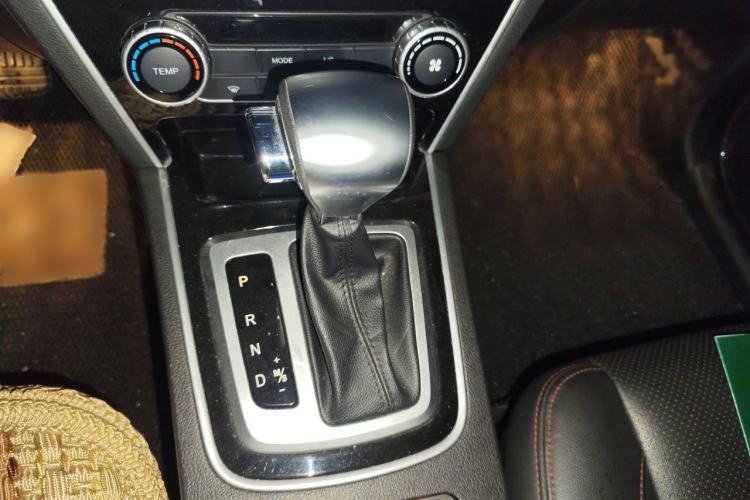 Used Leopaard CS10 2017 2.0T Automatic Urban Version Gear Lever