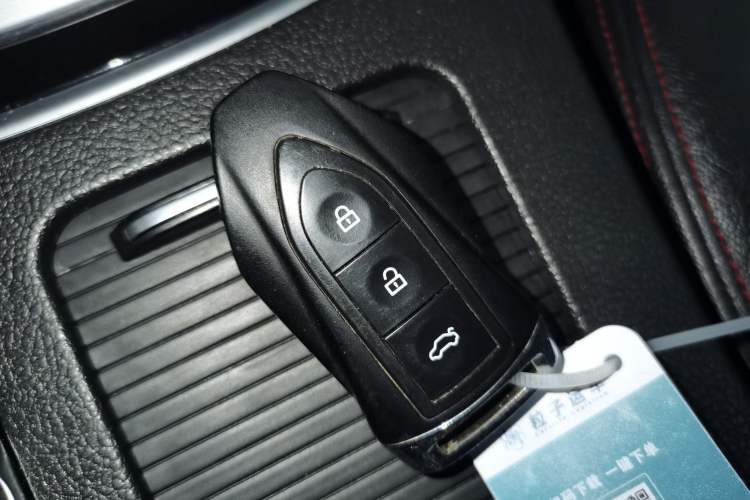 Used Leopaard CS10 2017 2.0T Automatic Urban Version Interior 1