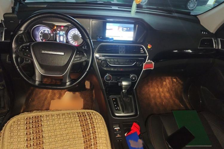 Used Leopaard CS10 2017 2.0T Automatic Urban Version Interior 2
