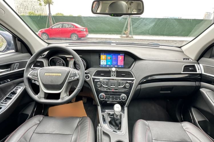 Used Leopaard CS10 2017 2.0T Manual Excellence Edition Interior 4