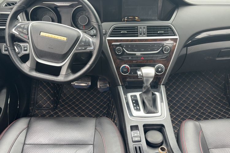 Used Leopaard CS10 2017 2.0T Automatic Luxury Model Interior 4