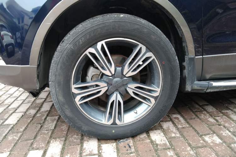 Used Leopaard CS10 2017 1.5T Manual Prestige Model Left Front Wheel Hub