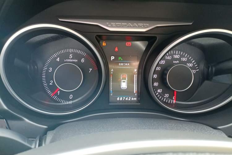 Used Leopaard CS10 2017 1.5T CVT Luxury Model Odometer Close Up