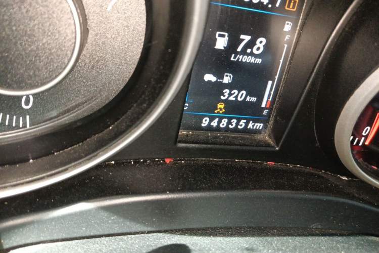 Used Leopaard CS10 2017 2.0T Manual Excellence Edition Odometer Close Up