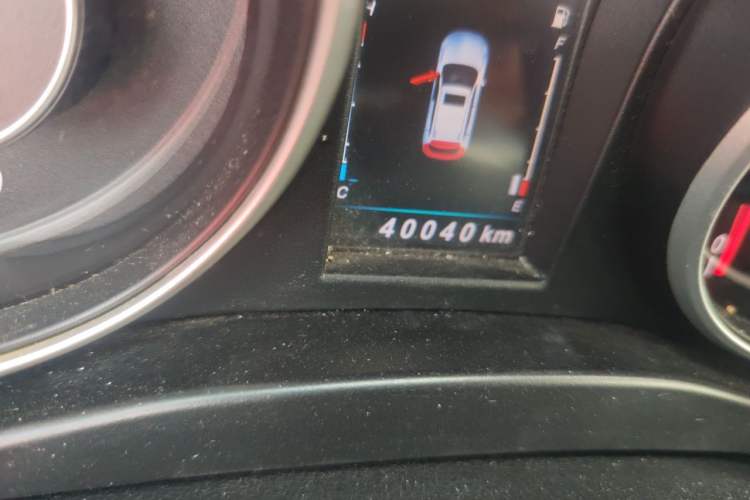Used Leopaard CS10 2017 2.0T Automatic Luxury Model Odometer Close Up