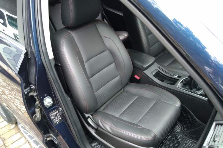 Used Leopaard CS10 2017 1.5T Manual Prestige Model Right Front Seat