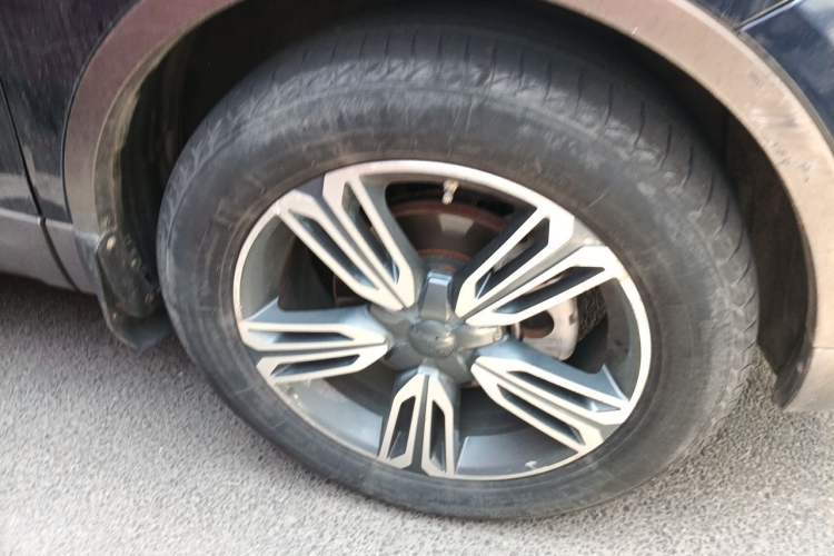 Used Leopaard CS10 2017 2.0T Manual Excellence Edition Right Front Wheel Hub
